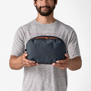 Patagonia Black Hole Cube - Medium 6L - Smoulder Blue/ Animated Red