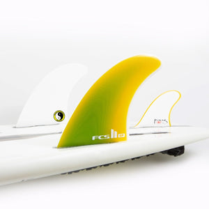 FCS II 'Town & Country' Surfboard Twin Fins + Stabiliser by Glenn Pang