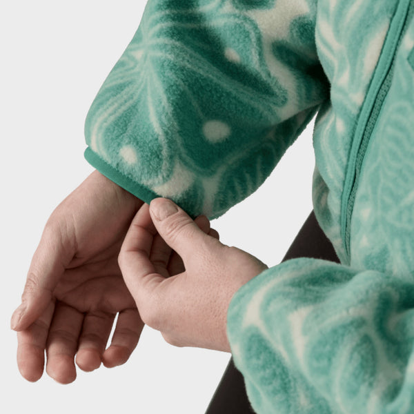 Patagonia Women's Synchilla® Fleece Jacket - Bees and Flowers: Heartleaf Green