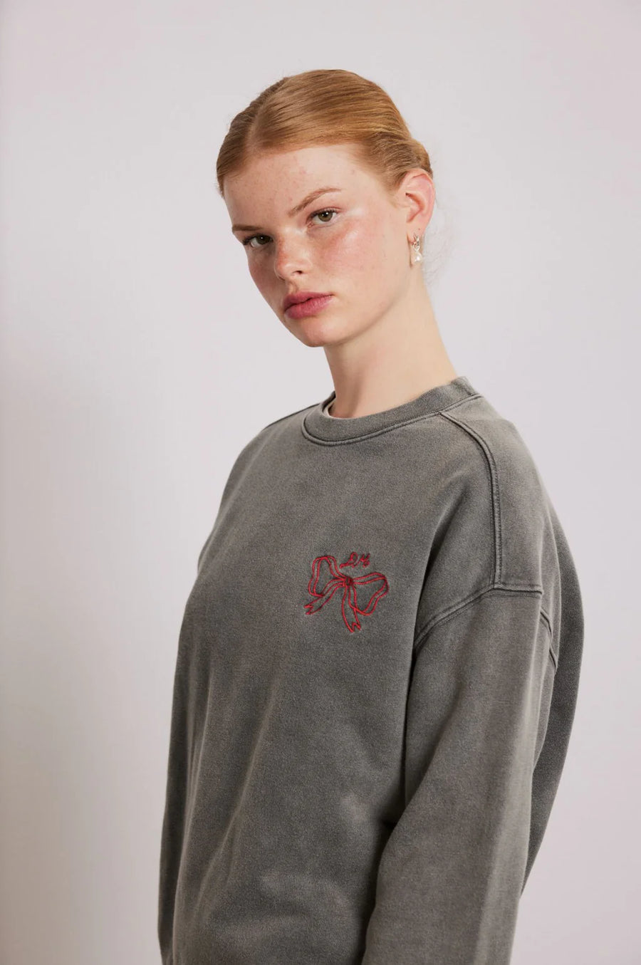 Damson Madder Bow Logo Crew Neck Sweater - Charcoal