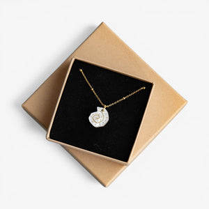 Pepper You 'Pearly White Shell' Necklace