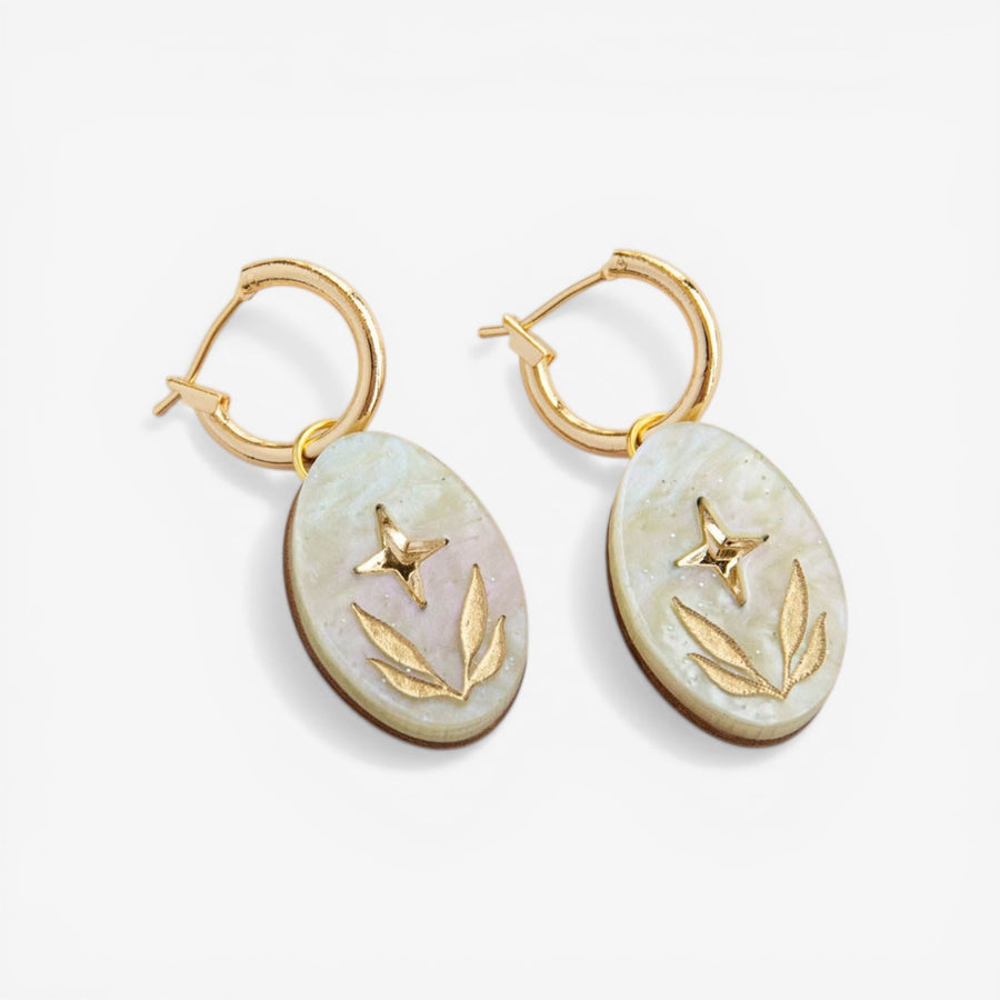 Pepper You 'Celestial Seaweed Oval' Hoop Earrings - Pearly Lemon