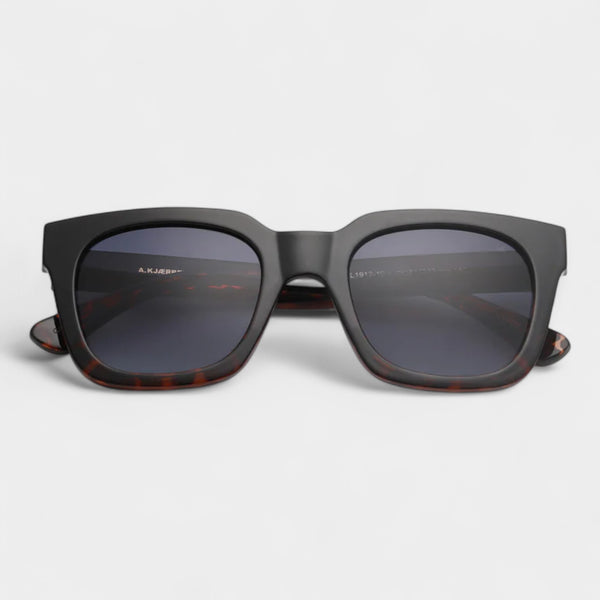 A.Kjaerbede Nancy Sunglasses - Black Demi Tortoise