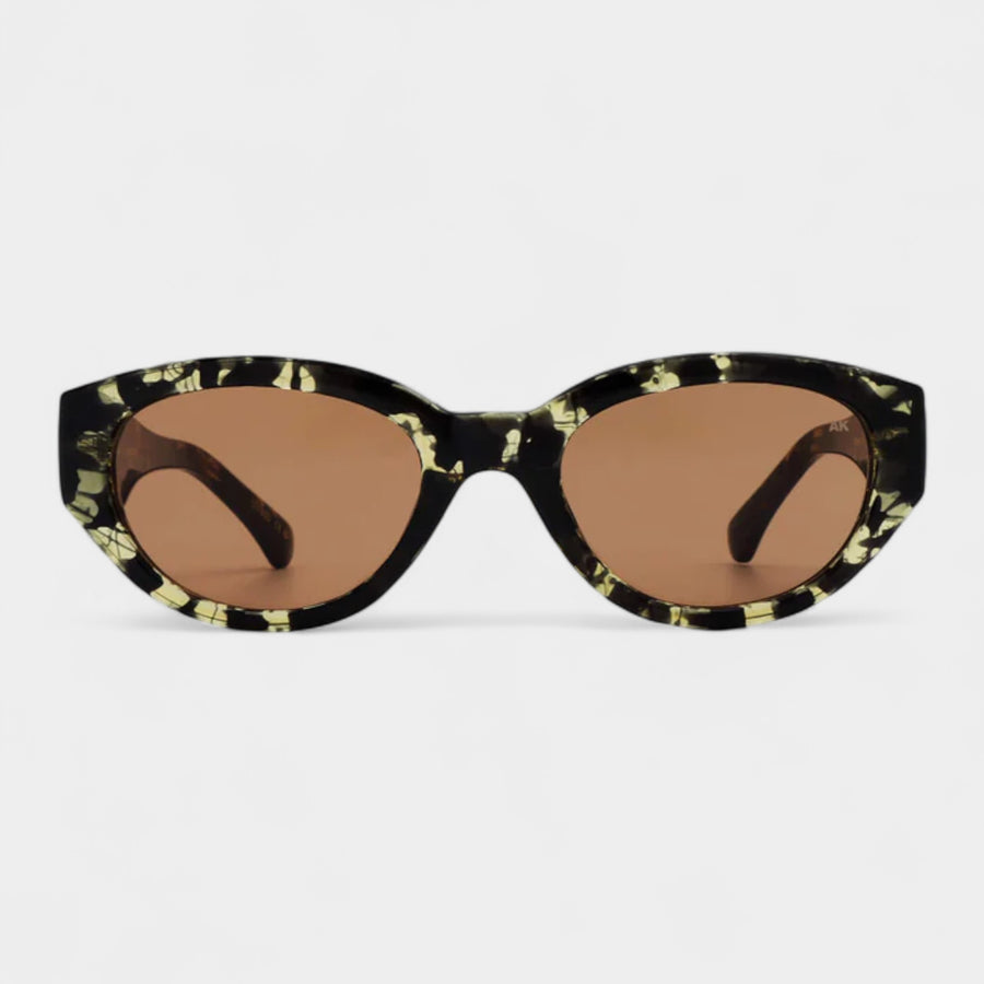 A.Kjaerbede Winnie Sunglasses - Black/ Yellow Tortoise