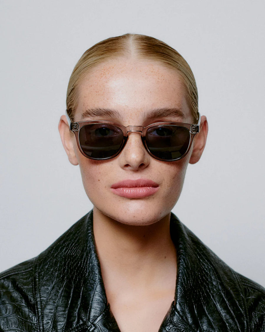 A.Kjaerbede Bate Sunglasses - Grey Transparent