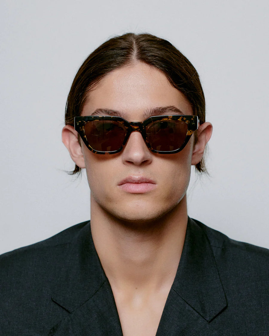 A.Kjaerbede Kaws Sunglasses - Black / Yellow