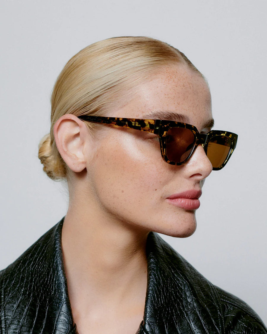 A.Kjaerbede Kaws Sunglasses - Black / Yellow