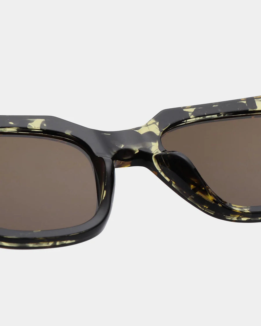 A.Kjaerbede Kaws Sunglasses - Black / Yellow