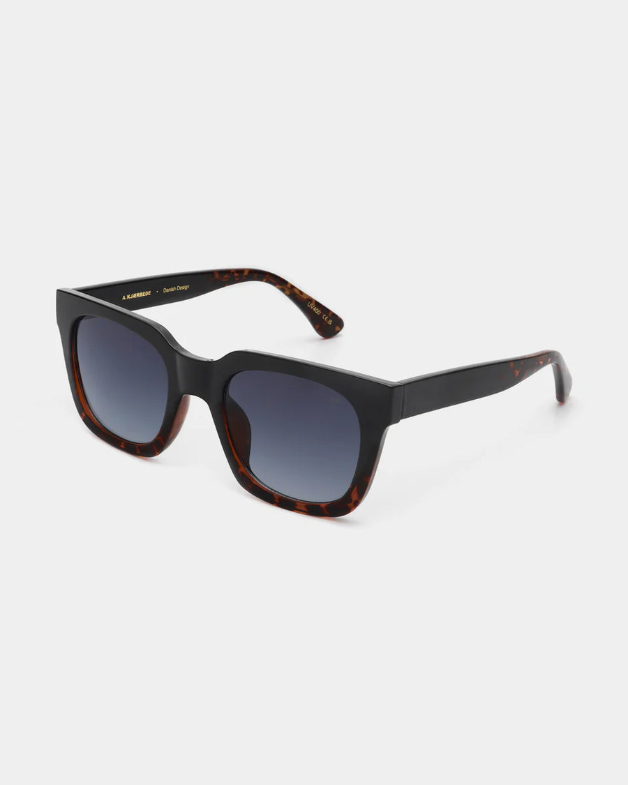 A.Kjaerbede Nancy Sunglasses - Black Demi Tortoise