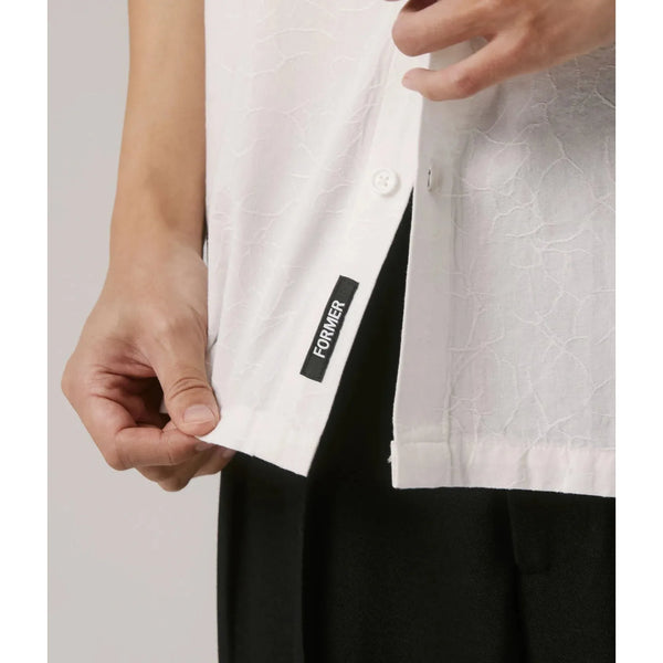 Former VIVIAN VINE SHORT SLEEVE SHIRT - WHITE