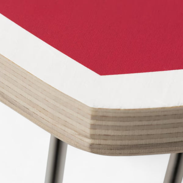 Carhartt Heart Folding Table - Scarlett / White