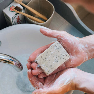 Wylder Naturals Soaps - Lavender & Litsea with Poppy Seeds