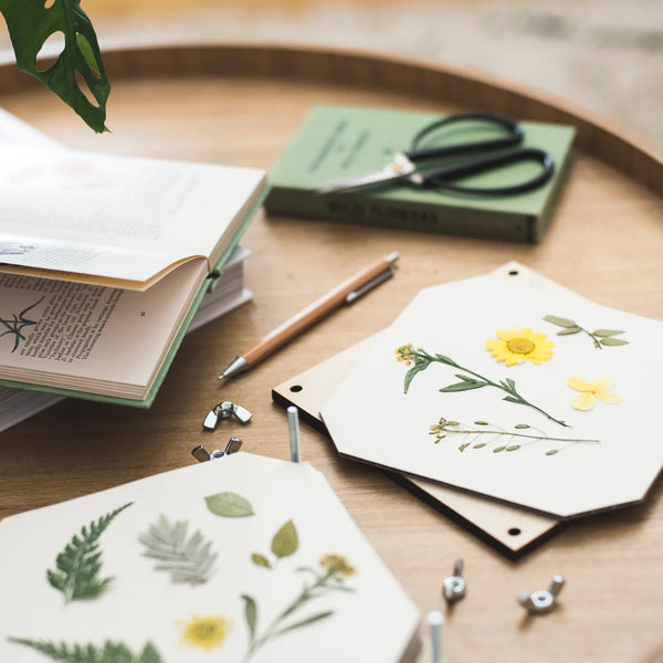 Wald Flower Press - Silhouette