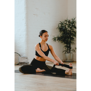 Yogi Bare Yoga Stretching Strap - Black