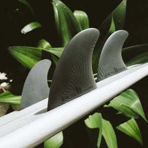 FCS II 'REACTOR' Neo Glass ECO Surfboard Tri Fins - ASH - Medium