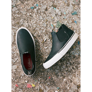 Globe 'Dover' Mid-Top Slip-On Skate Shoes - Black Distress / Gillette
