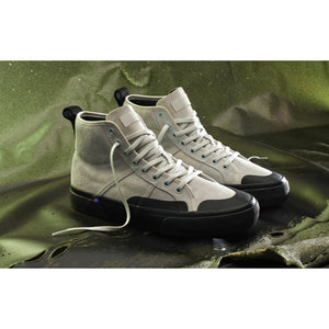 Globe Los Angered II Hi-Top Trainers - Undyed / Black (Last size UK11)