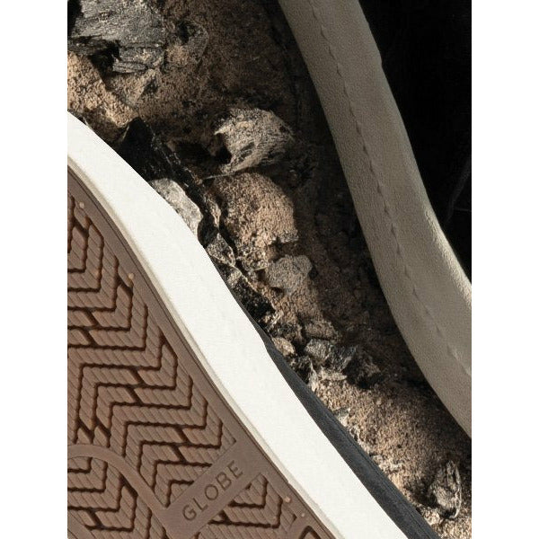 Globe 'The Liaizon' Loafer Skate Shoes - Black / Antique White