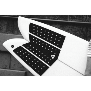 Gorilla Grip Surfboard Traction Tailpad - Skinny Fish - Black